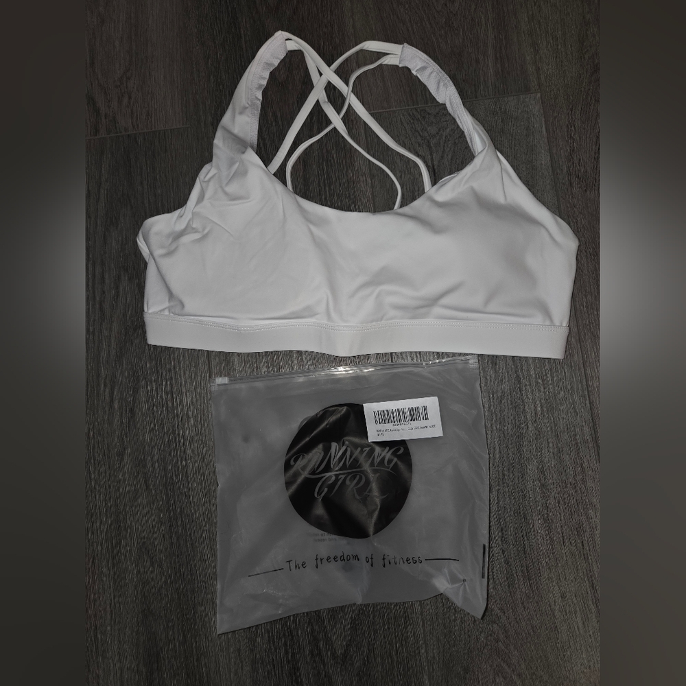 New Running Girl Sports Bra With Criss Cross Back, Padded In White, Size XXL